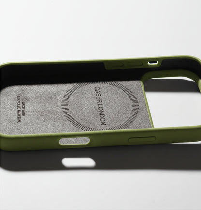 Green liquid silicone iphone 17 pro case with MagSafe charging ring