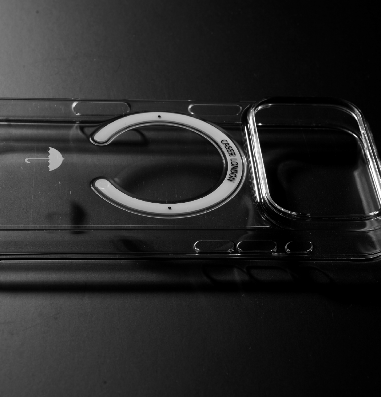 Ultra slim clear iphone 17 pro case with umbrella icon and white magsafe charging ring